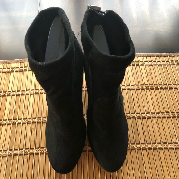 Express Booties Adjustable Ankle drawstring. Size 9M - Picture 5 of 8